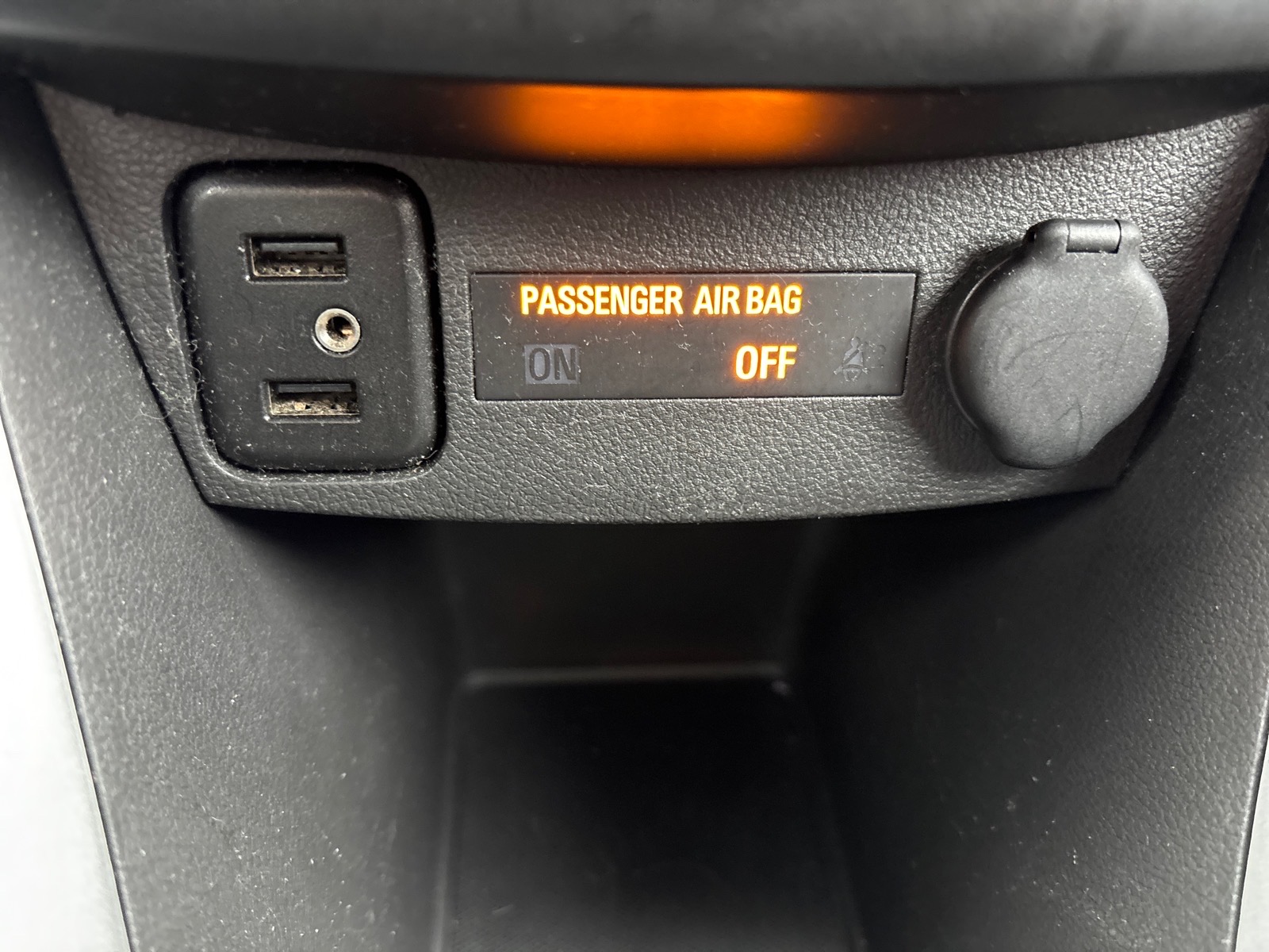 2019 Chevrolet Trax LT Mosaic Black Metallic (gb0) at Memorial Highway Chevrolet