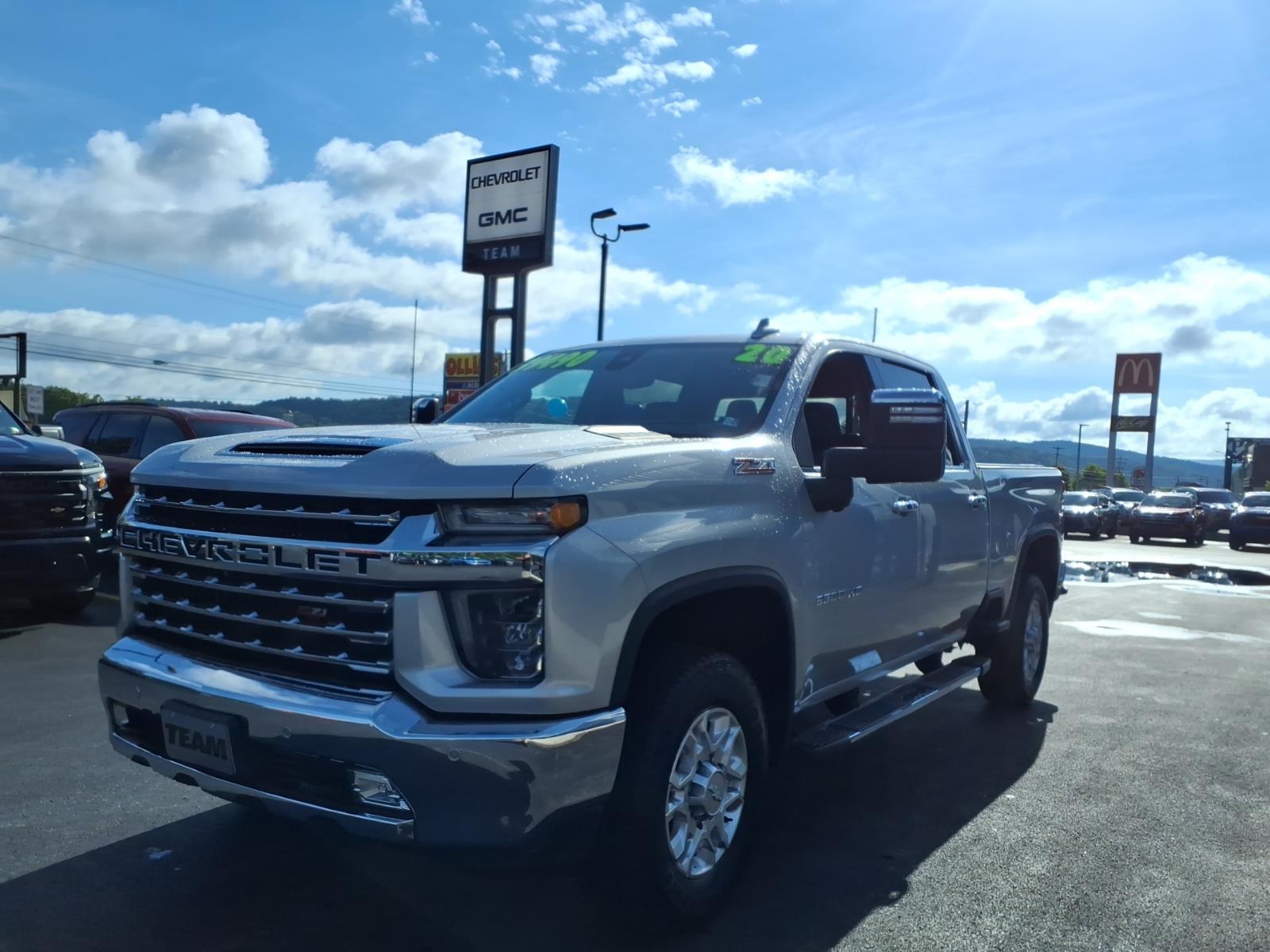 2020 Chevrolet Silverado 3500HD photo 3 of 29