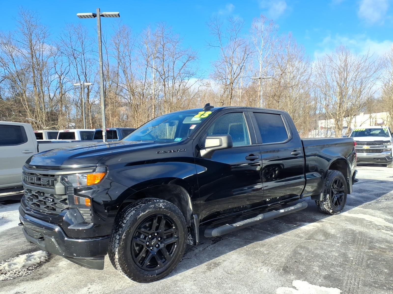 2023 Chevrolet Silverado 1500 Custom - 2