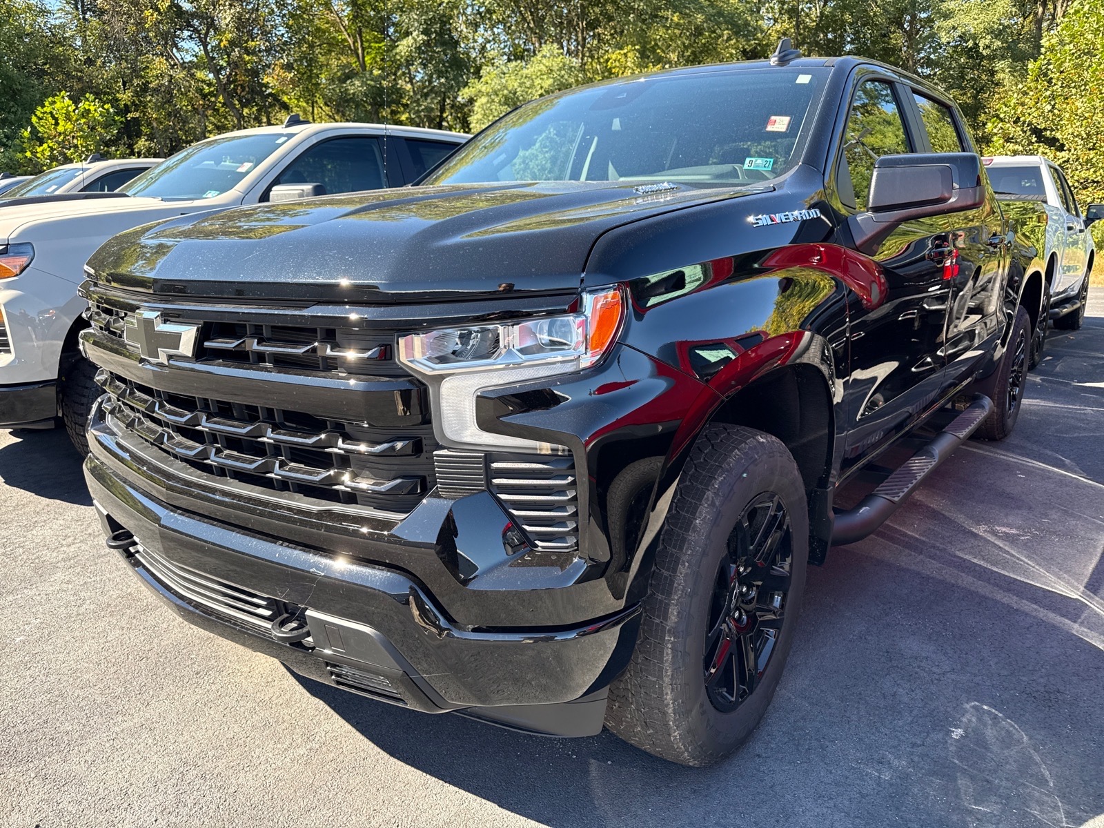 2026 Chevrolet Silverado 1500 photo 3 of 9