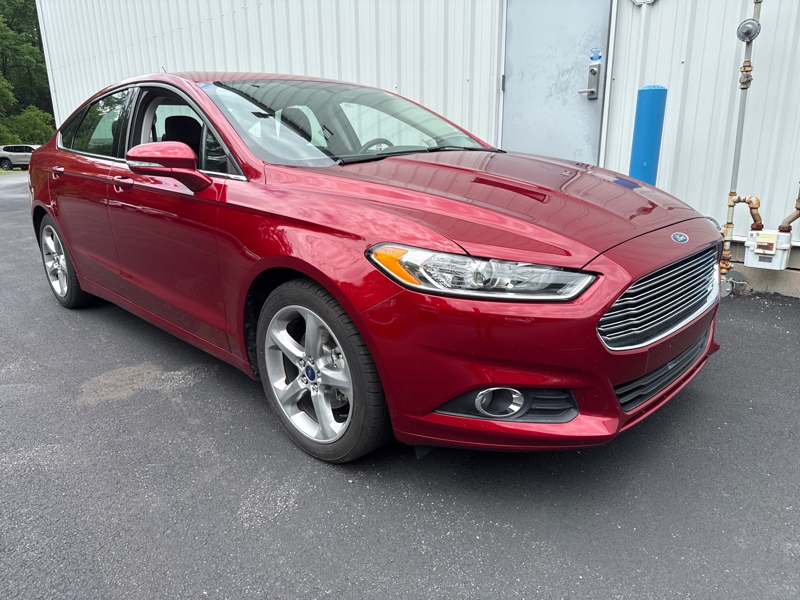2013 Ford Fusion SE - 2