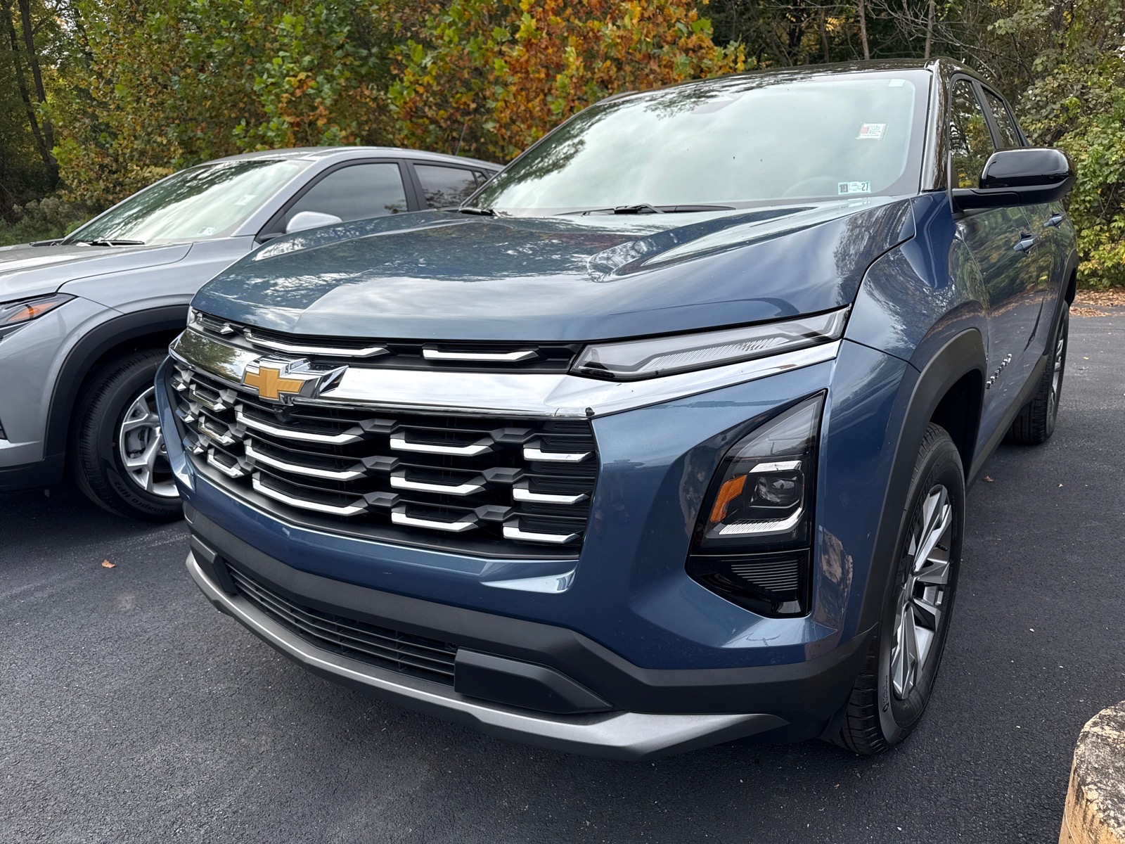 2027 Chevrolet Equinox photo 3 of 6