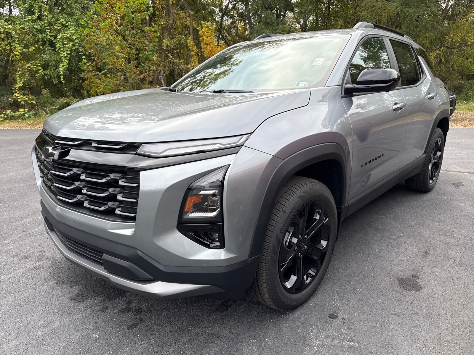 2027 Chevrolet Equinox photo 3 of 6