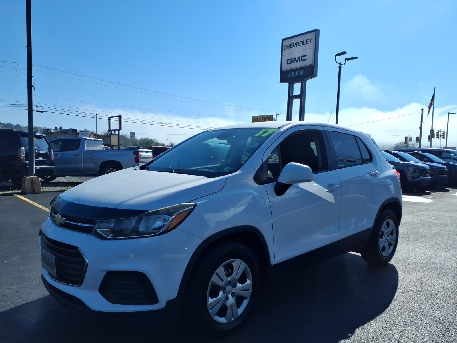 2017 Chevrolet Trax LS - 2