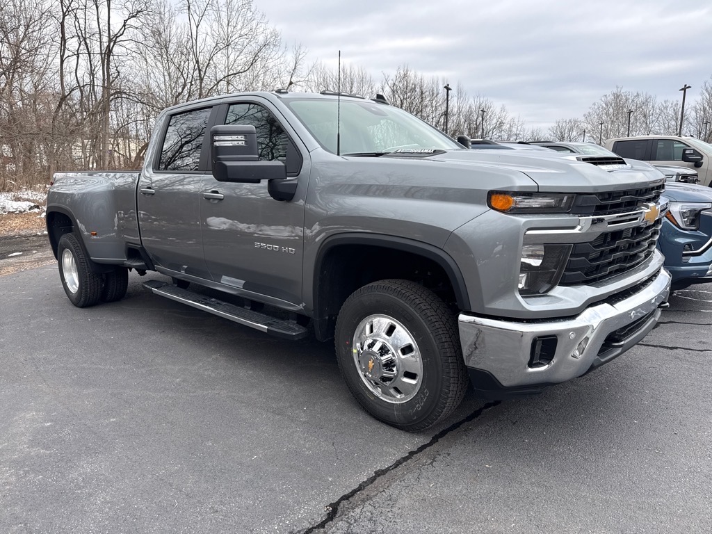 2026 Chevrolet Silverado 3500HD LT - 2