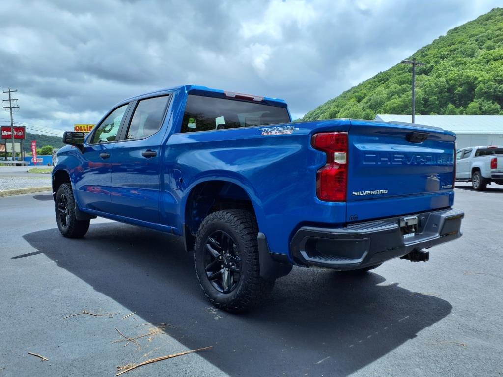 2022 Chevrolet Silverado 1500 Custom Trail Boss - 2
