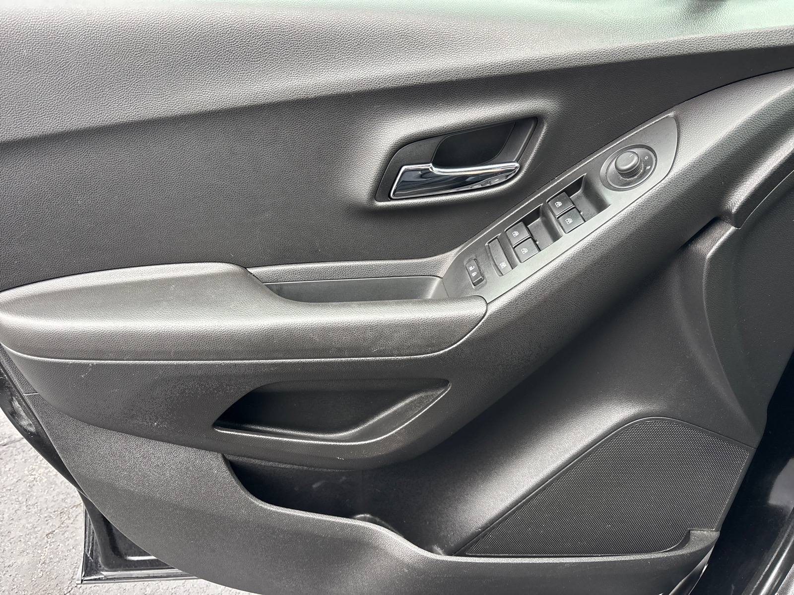 2019 Chevrolet Trax LT Mosaic Black Metallic (gb0) at Memorial Highway Chevrolet