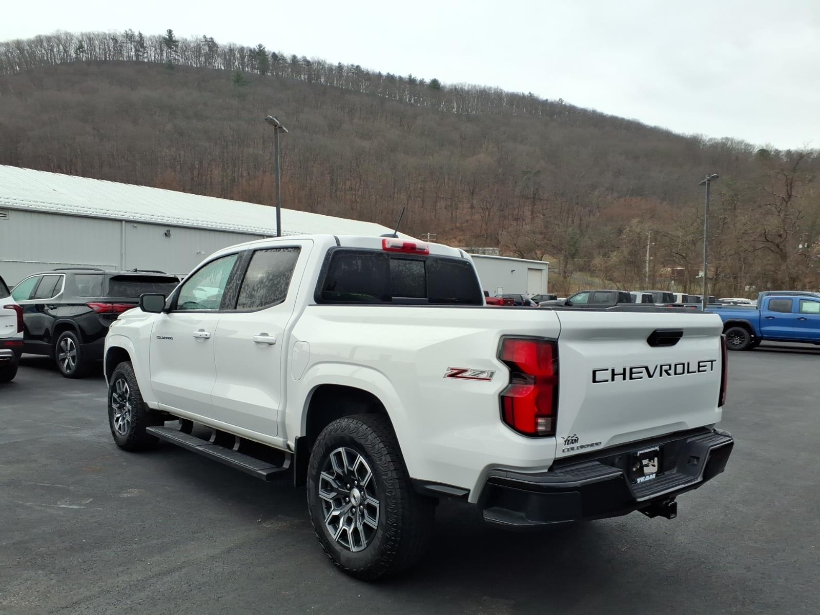 2024 Chevrolet Colorado Z71 Summit White at Team Chevrolet Buick GMC