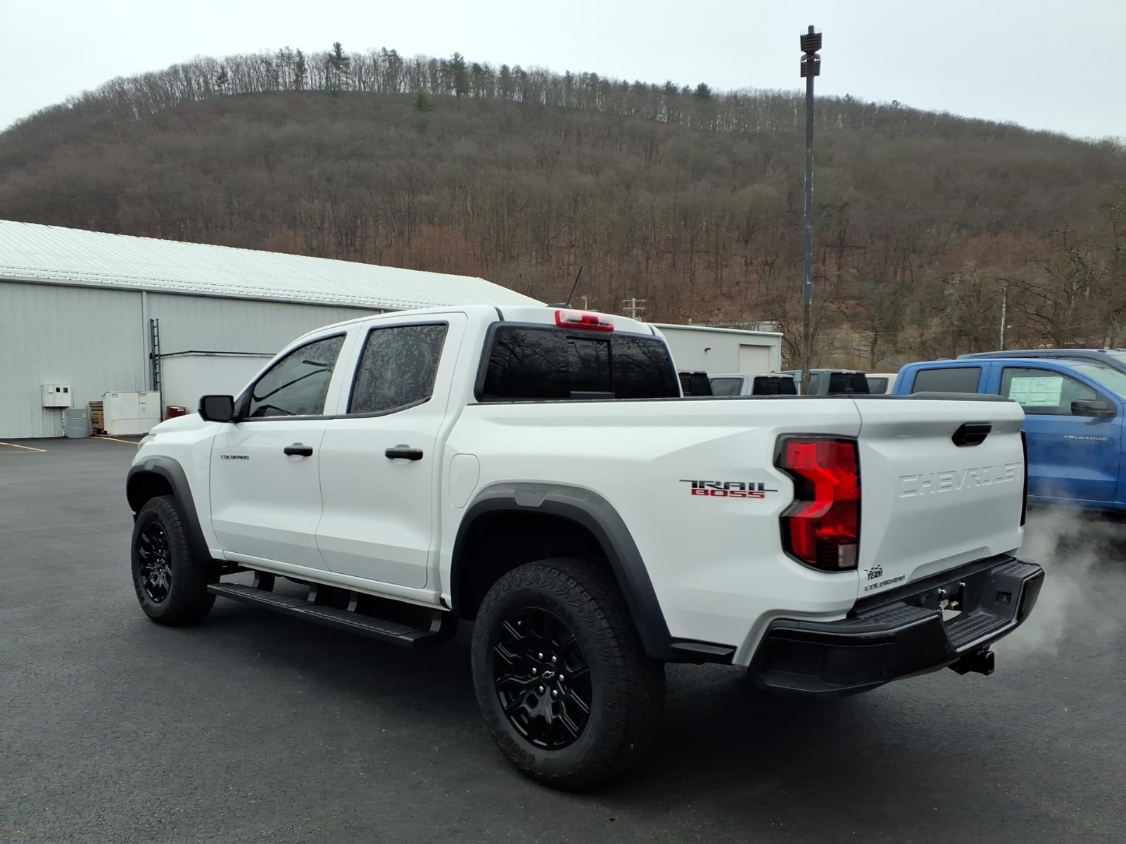 2024 Chevrolet Colorado Trail Boss Summit White at Team Chevrolet Buick GMC