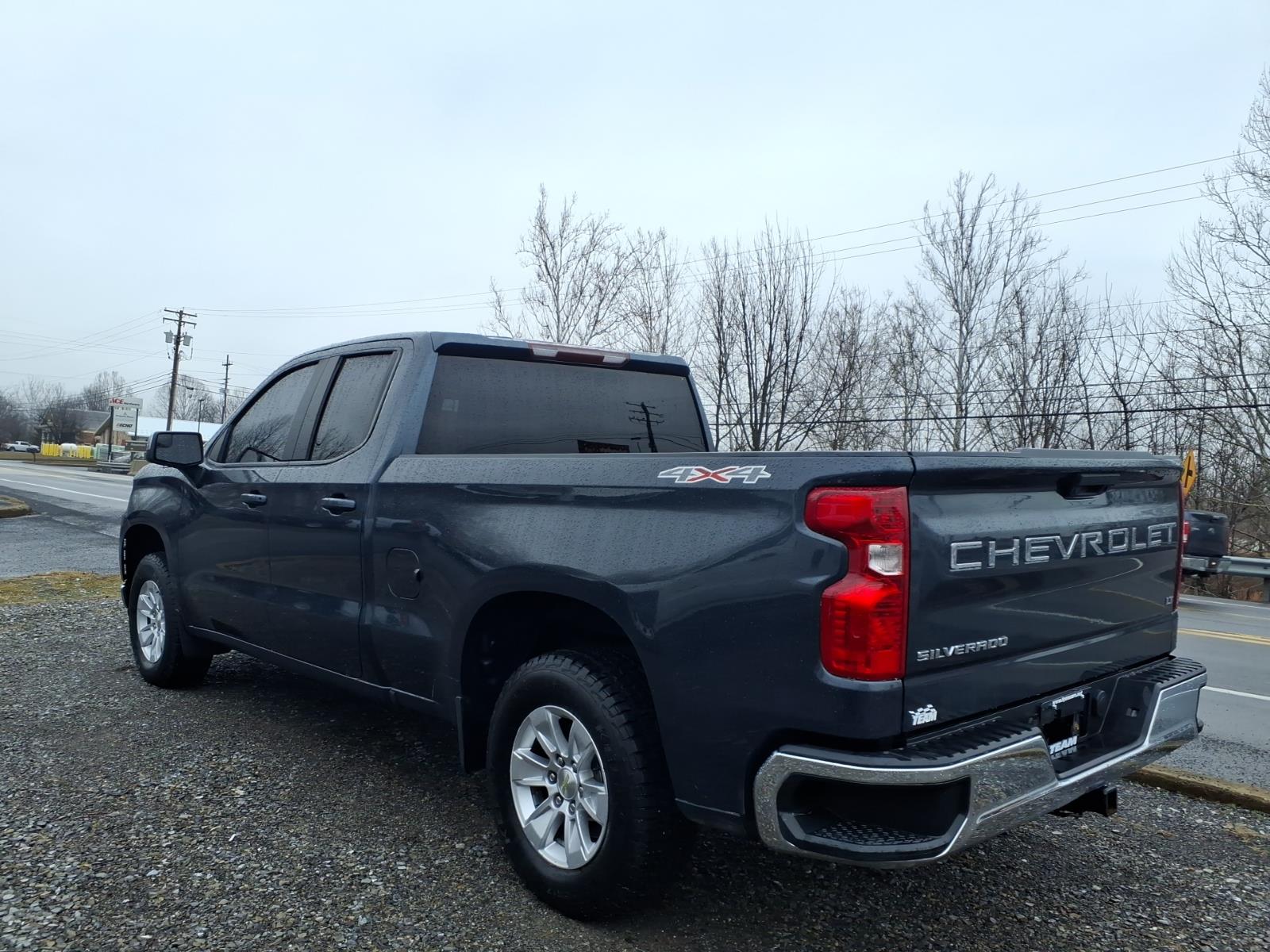 2020 Chevrolet Silverado 1500 LT - 3