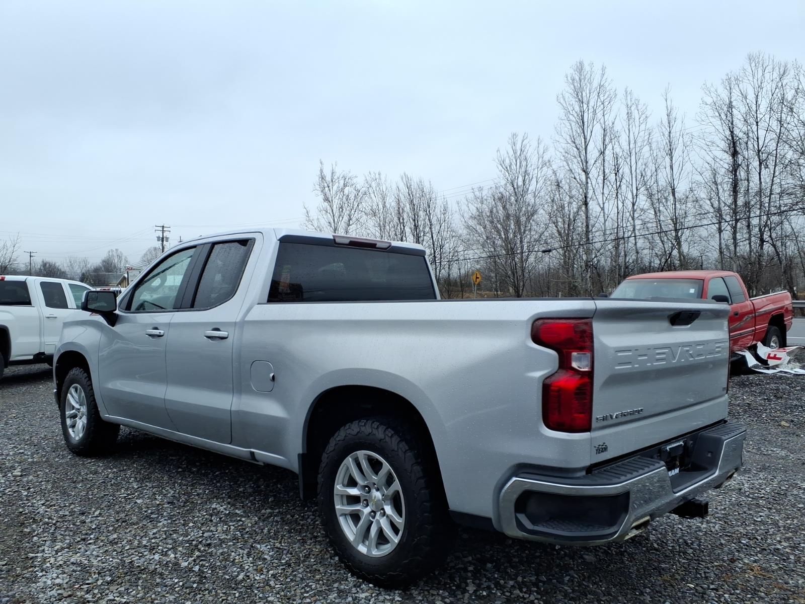 2021 Chevrolet Silverado 1500 LT - 3