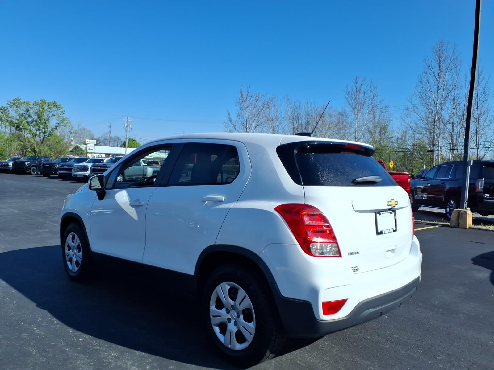 2017 Chevrolet Trax LS - 3