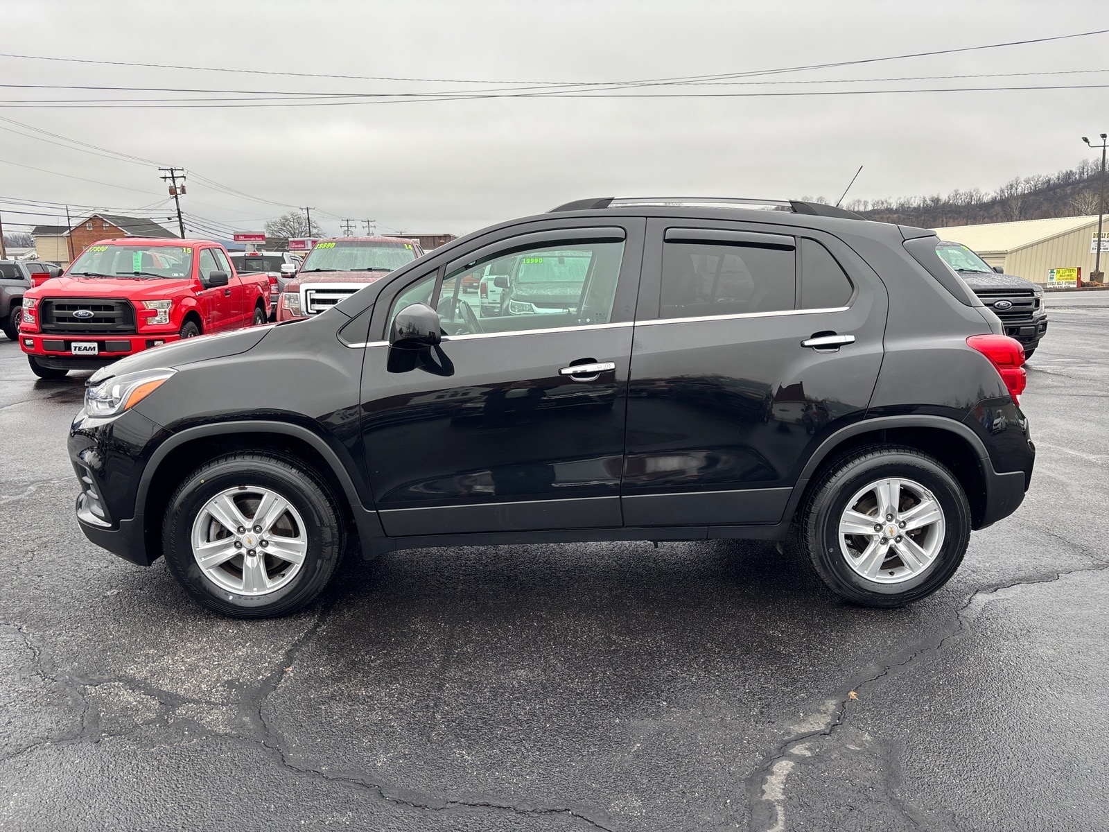 2019 Chevrolet Trax LT Mosaic Black Metallic (gb0) at Memorial Highway Chevrolet