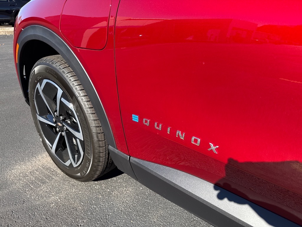 2026 Chevrolet Equinox EV LT 1 - 3