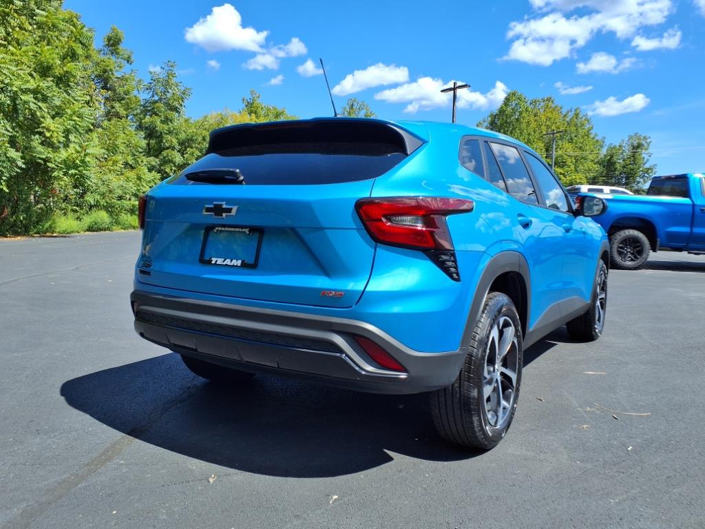 2025 Chevrolet Trax RS - 3