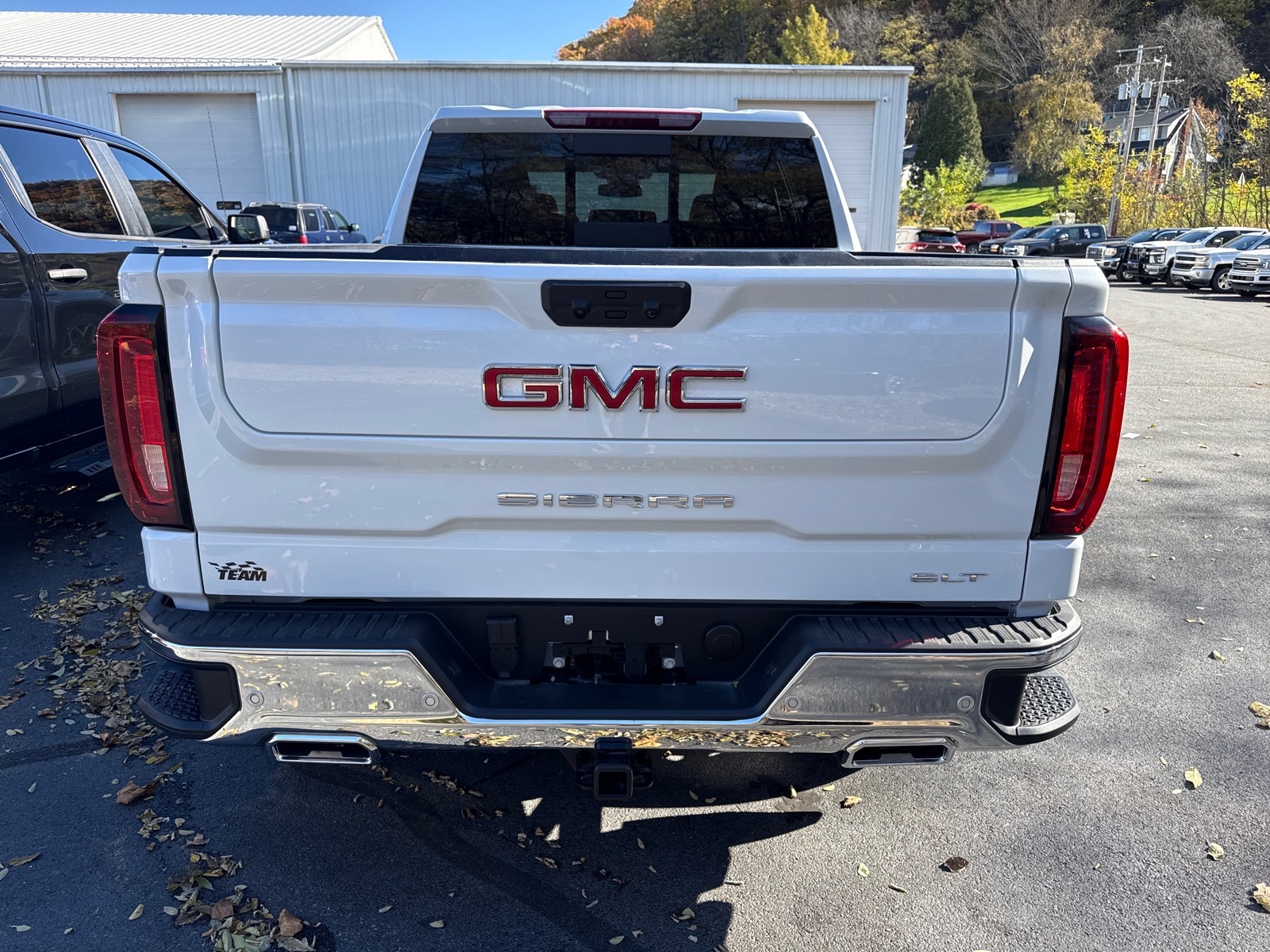 2026 GMC Sierra 1500 photo 5 of 9