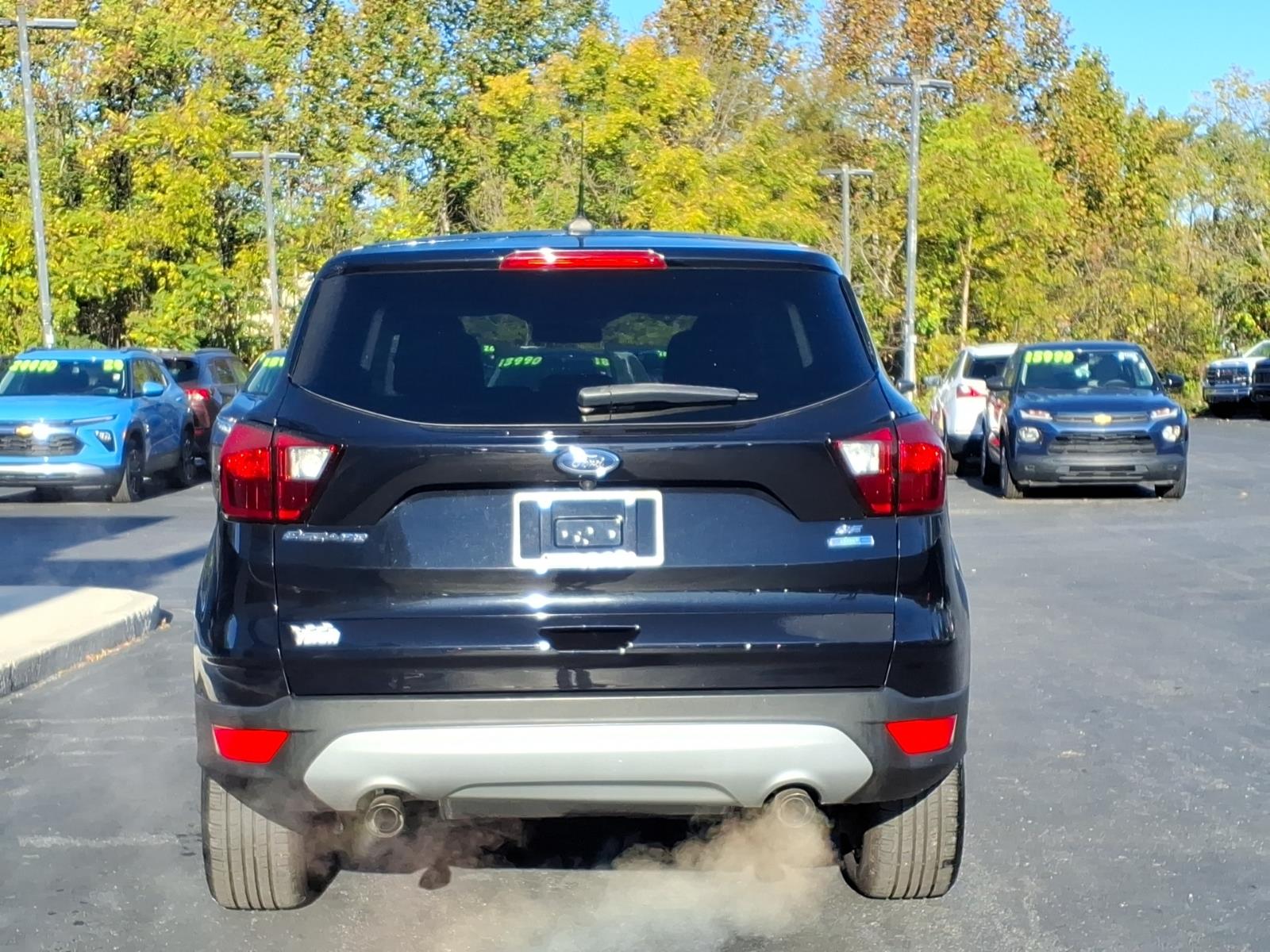 2019 Ford Escape photo 6 of 27