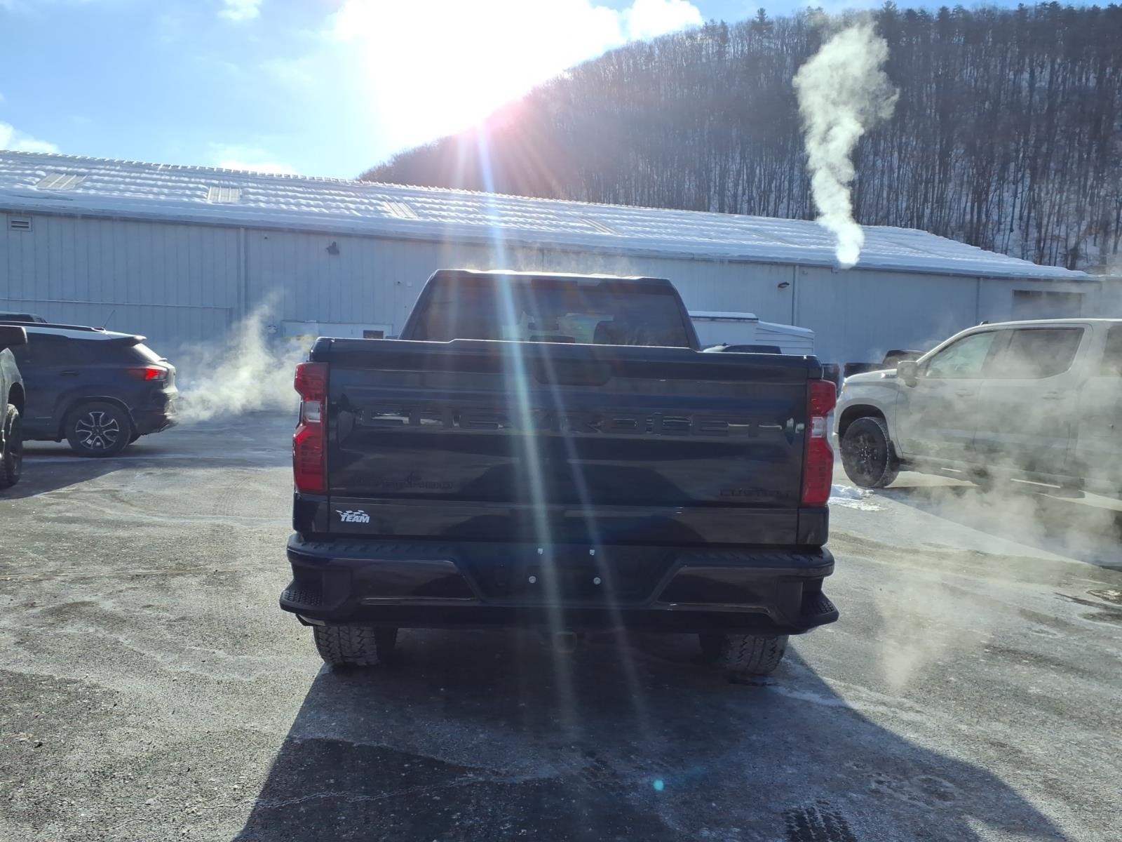 2023 Chevrolet Silverado 1500 Custom - 5