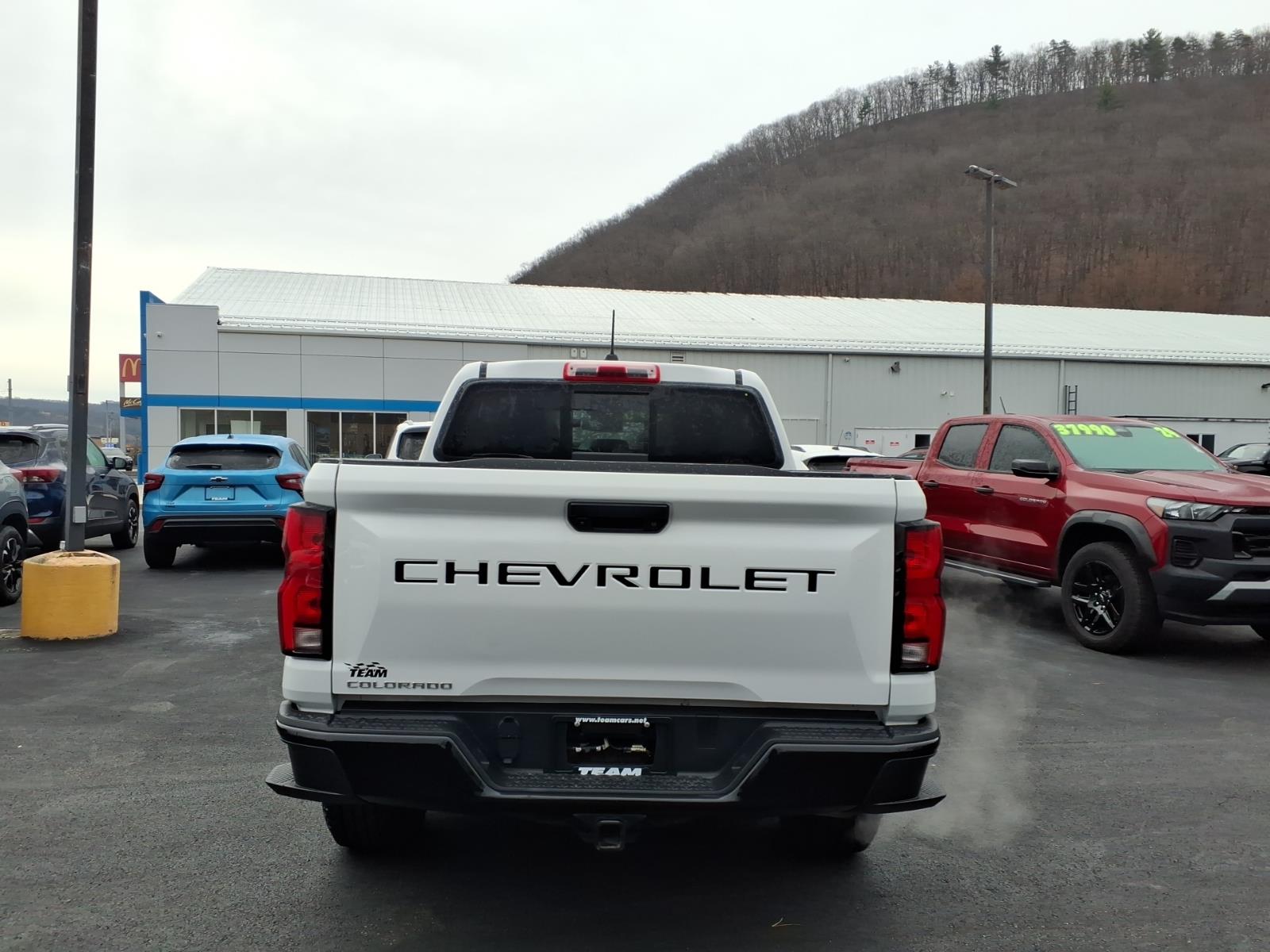 2024 Chevrolet Colorado Z71 Summit White at Team Chevrolet Buick GMC