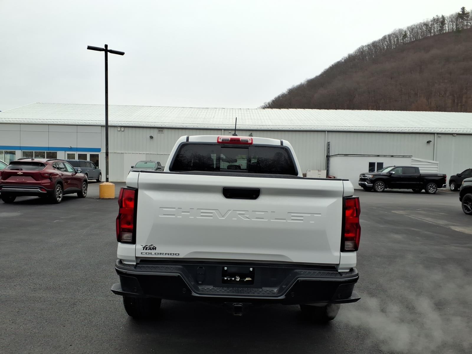 2024 Chevrolet Colorado Trail Boss Summit White at Team Chevrolet Buick GMC