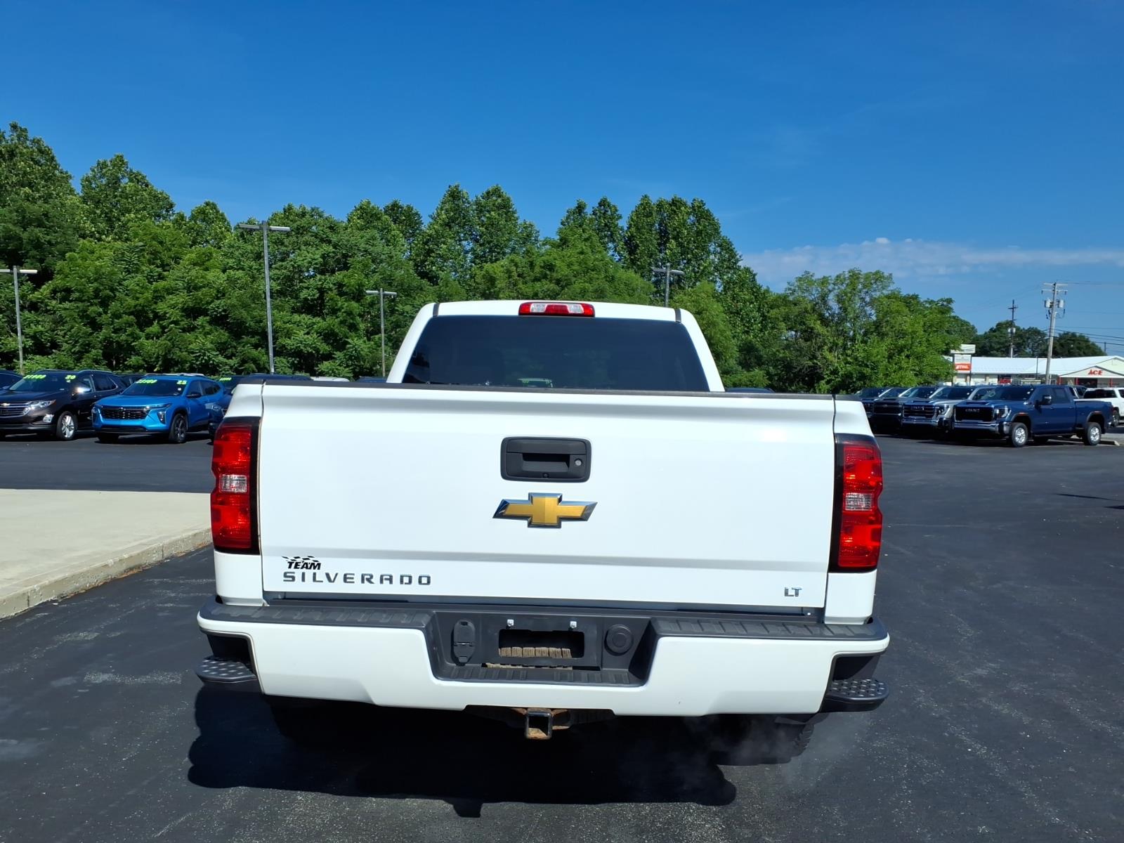 2017 Chevrolet Silverado 1500 photo 6 of 26