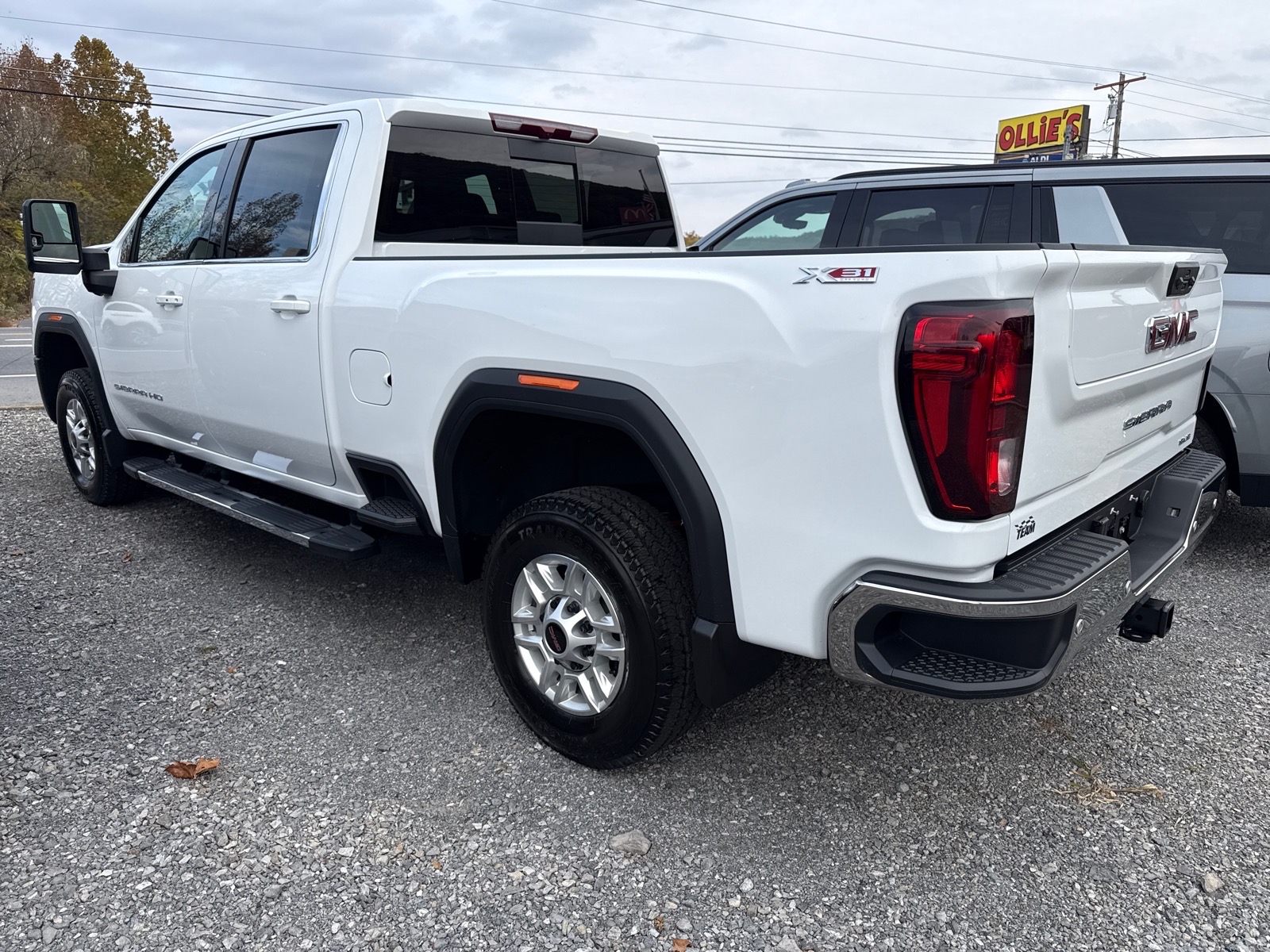 2026 GMC Sierra 2500HD photo 6 of 13
