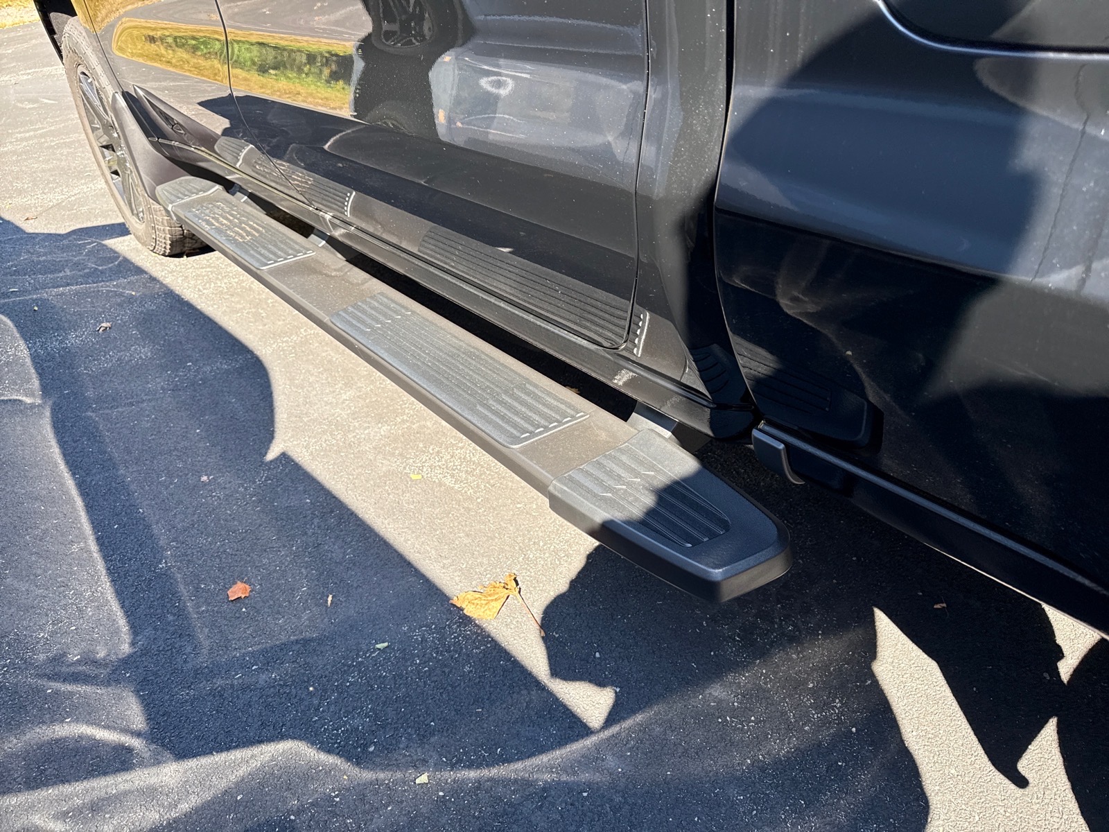 2026 Chevrolet Silverado 1500 photo 6 of 7