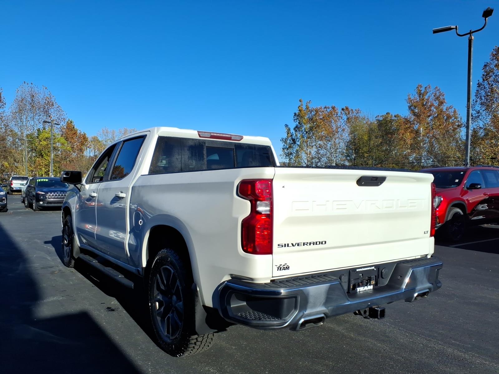 2019 Chevrolet Silverado 1500 photo 6 of 28