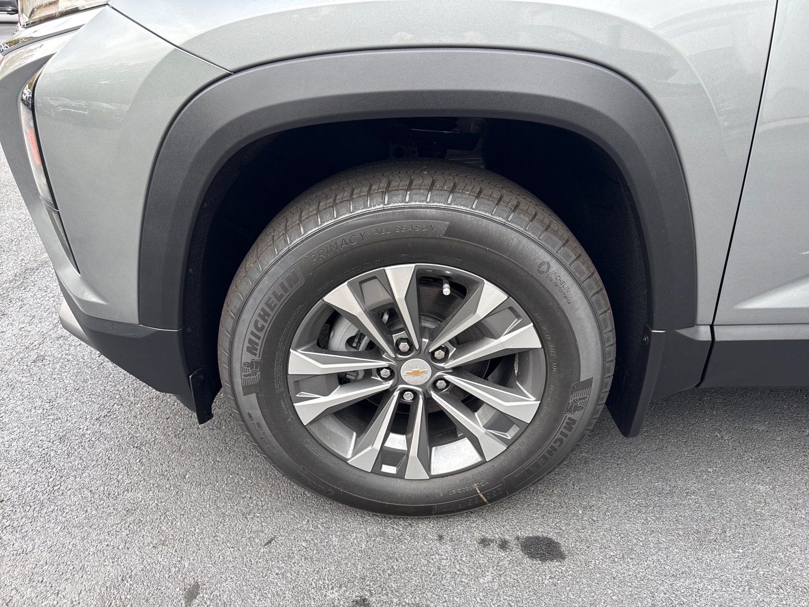 2027 Chevrolet Equinox photo 6 of 6