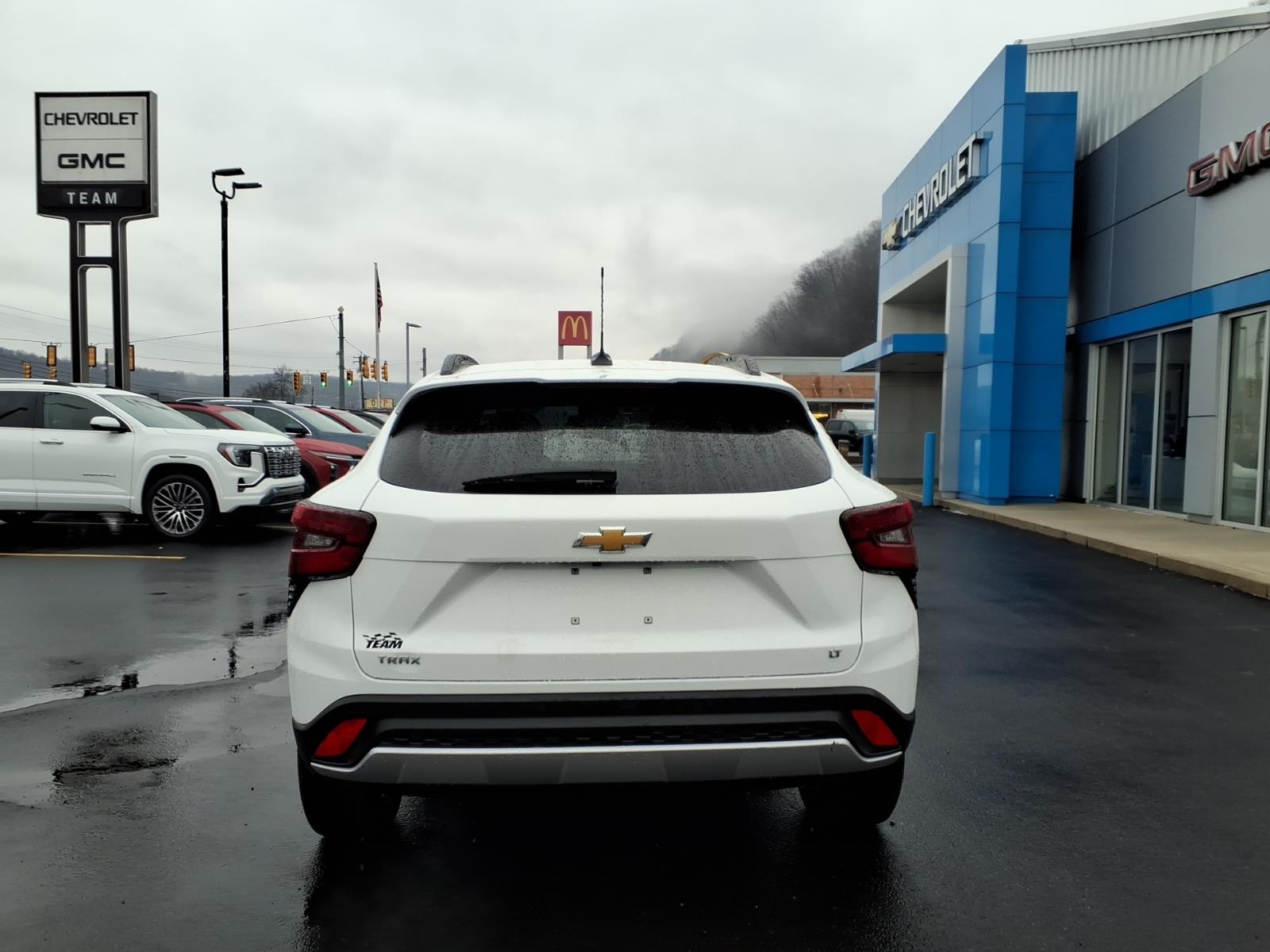 2025 Chevrolet Trax LT - 5