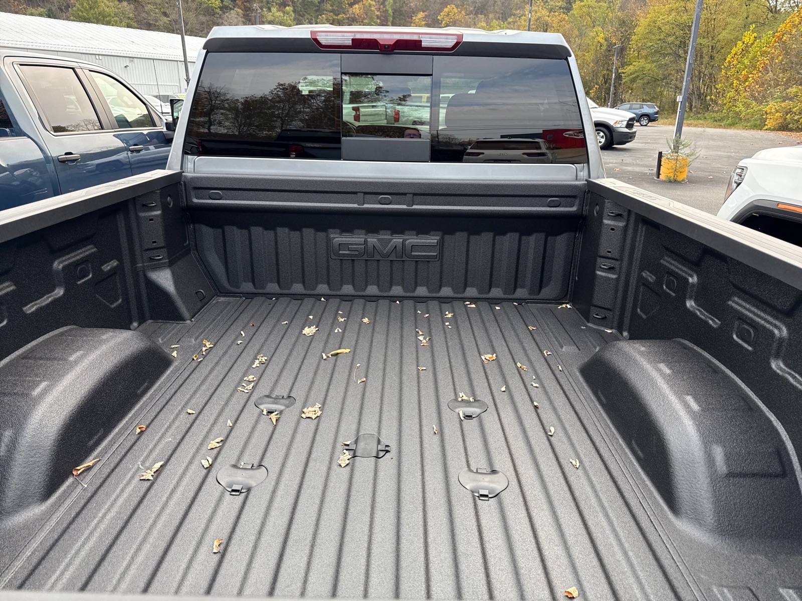 2026 GMC Sierra 2500HD photo 7 of 12