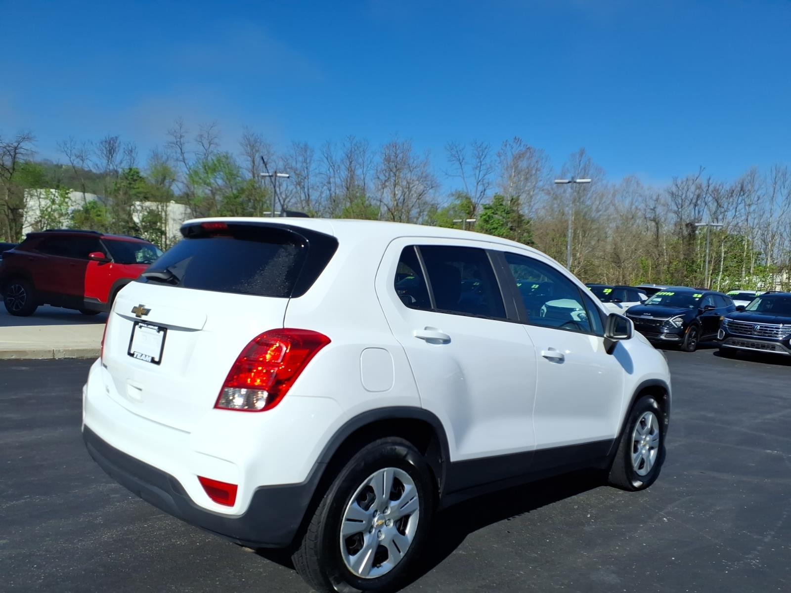 2017 Chevrolet Trax LS - 6