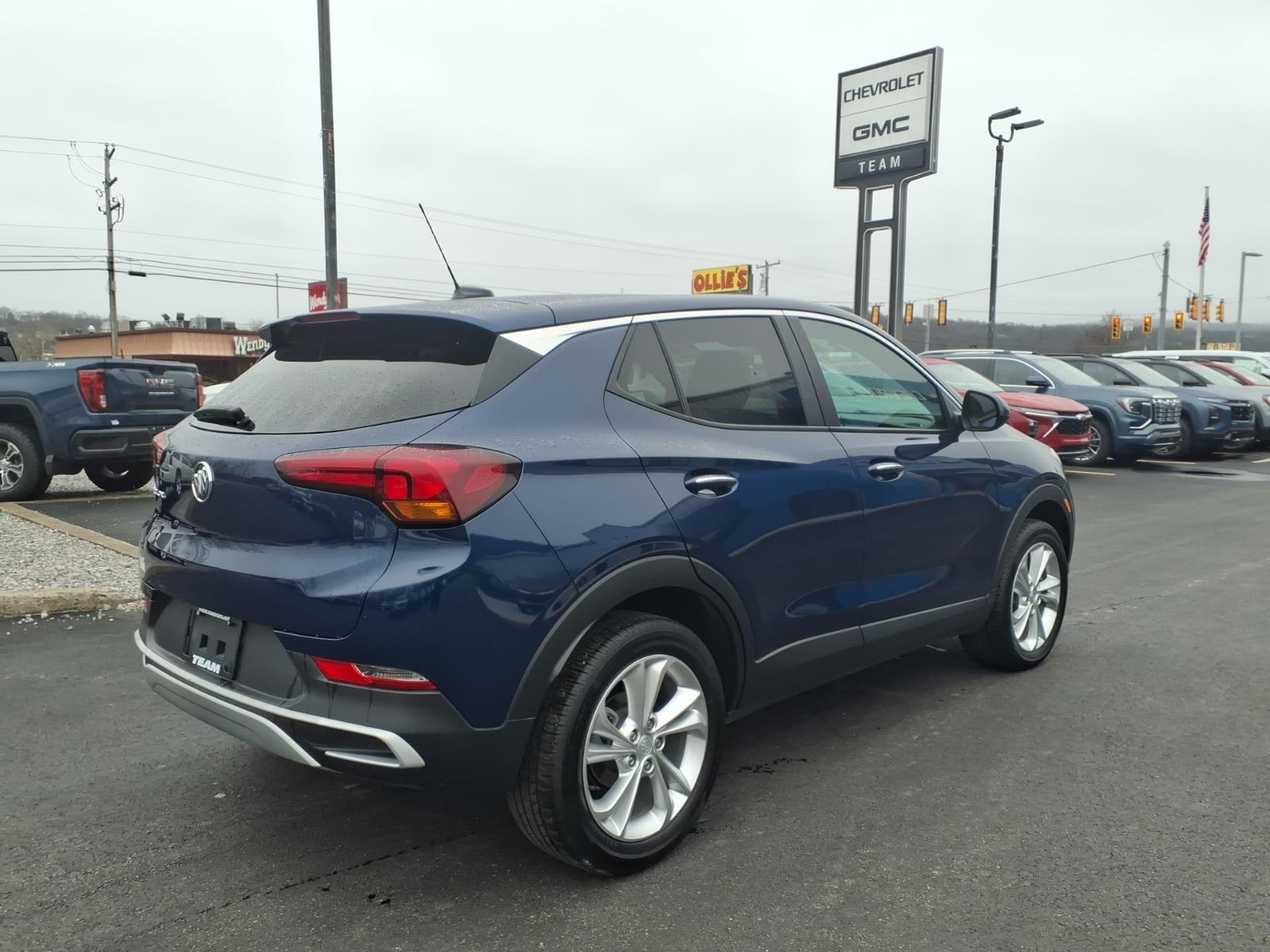 View vehicle photo 7