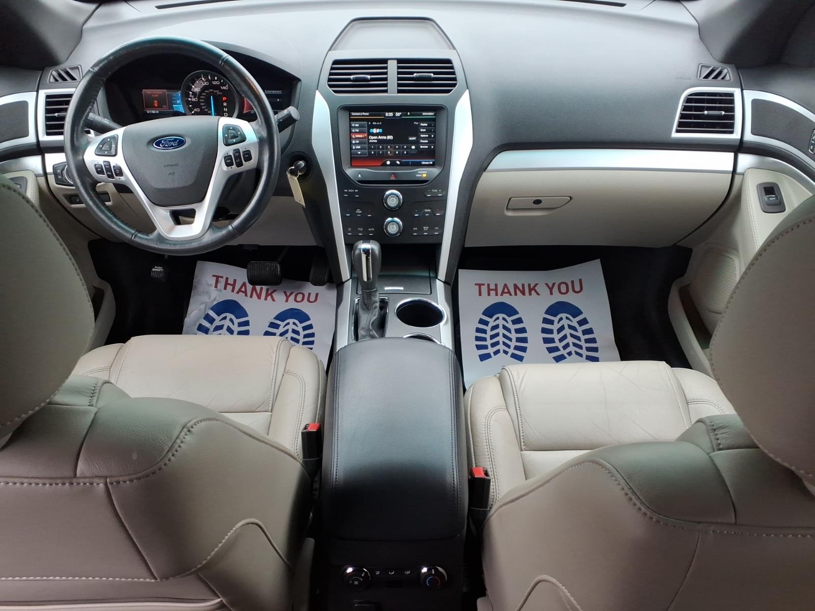 2011 Ford Explorer XLT - 7