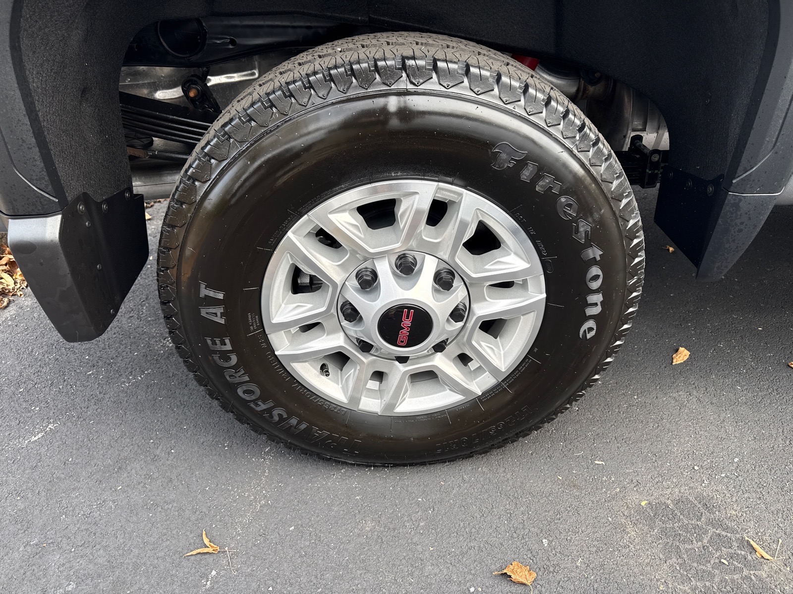 2026 GMC Sierra 2500HD photo 8 of 12