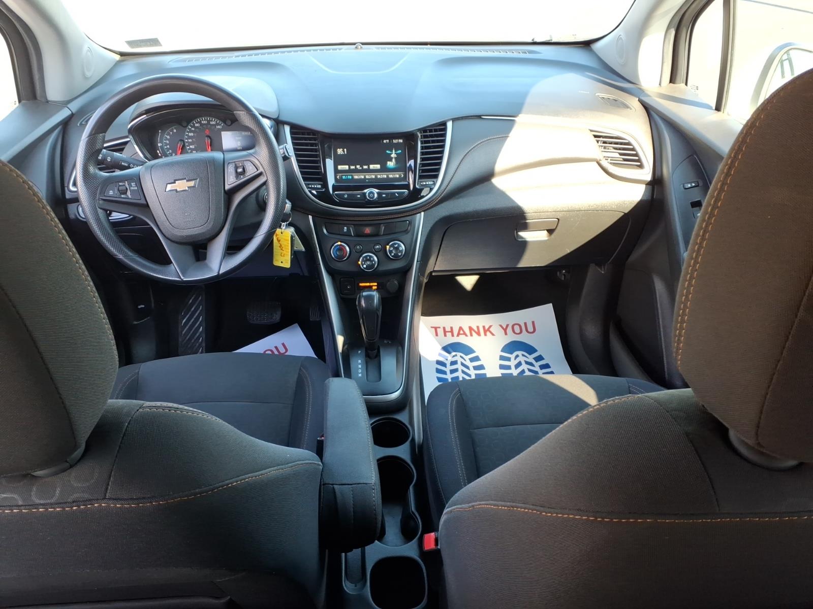 2017 Chevrolet Trax LS - 7