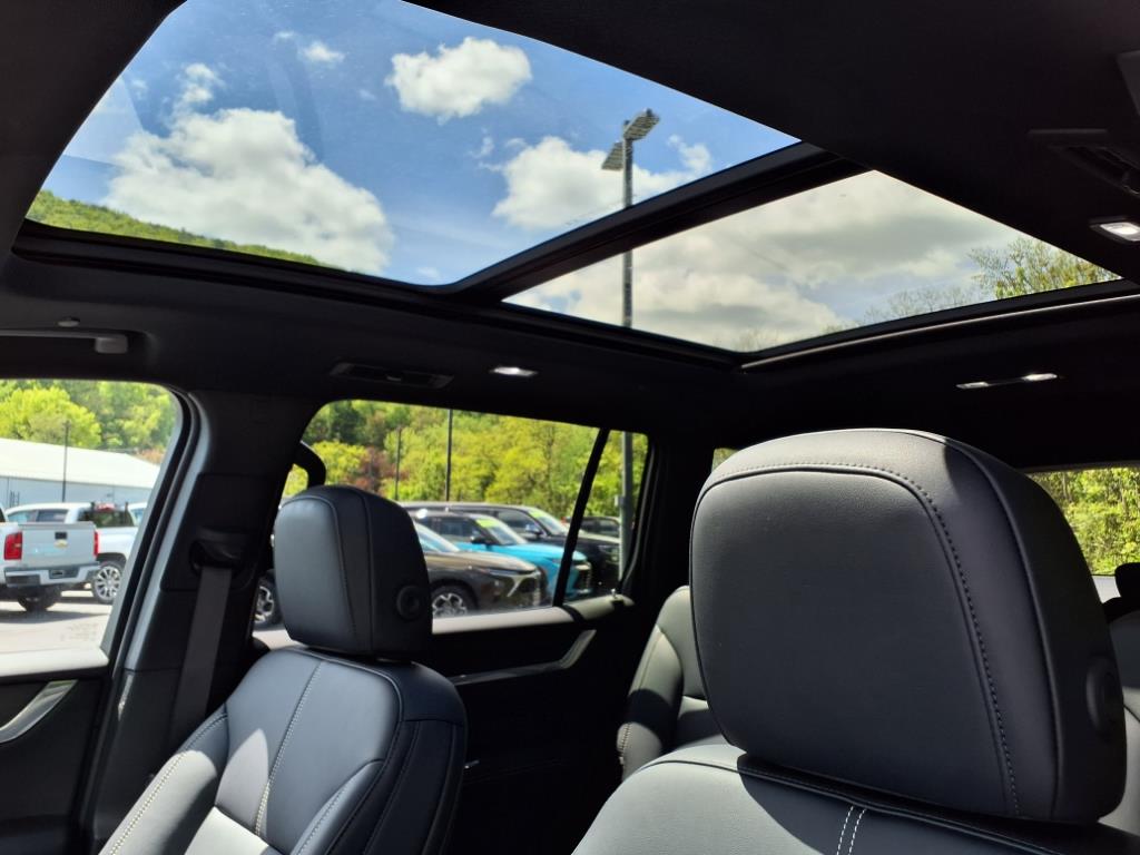 2024 GMC Acadia Elevation - 7