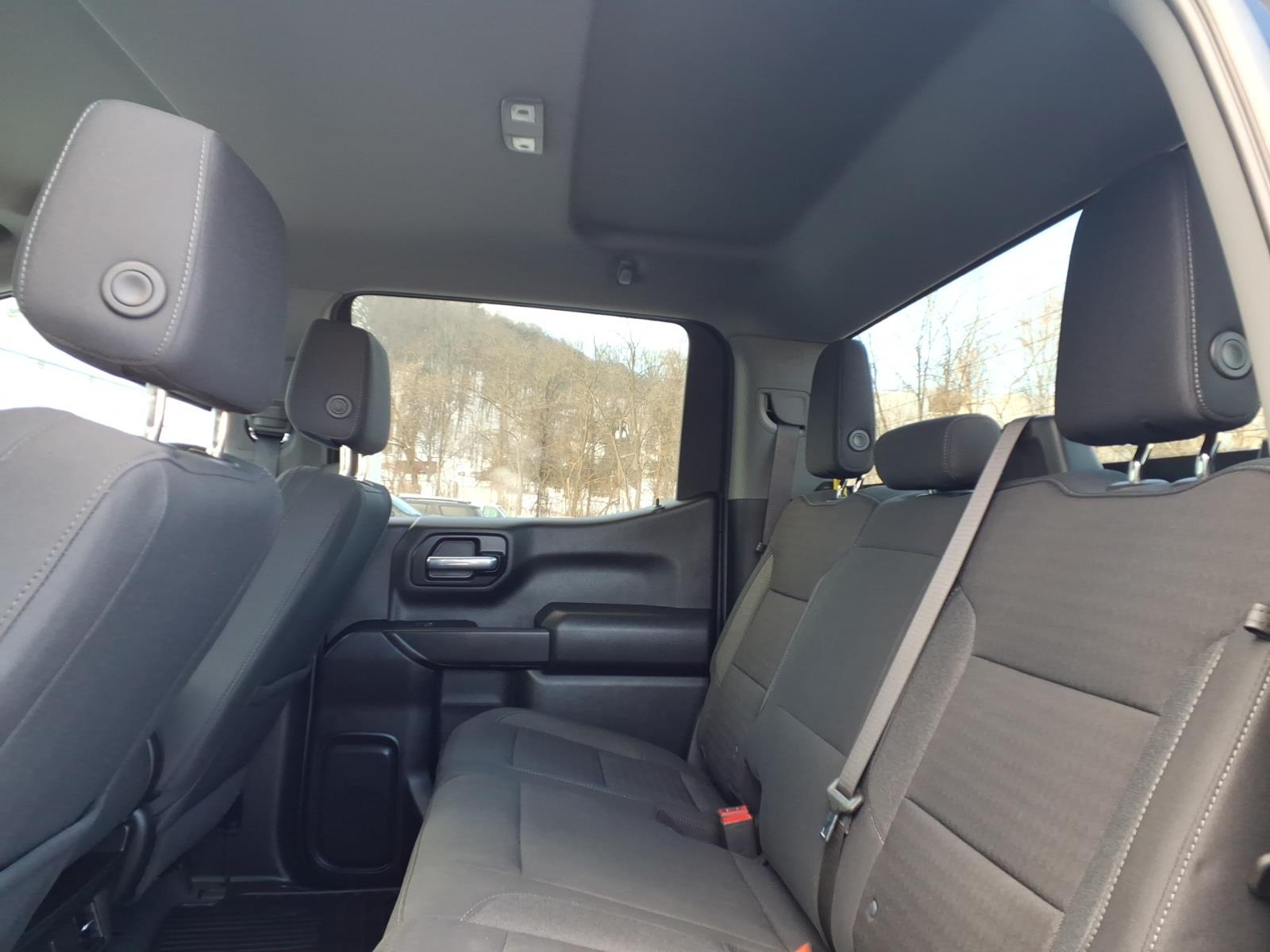 2023 Chevrolet Silverado 1500 Custom - 8