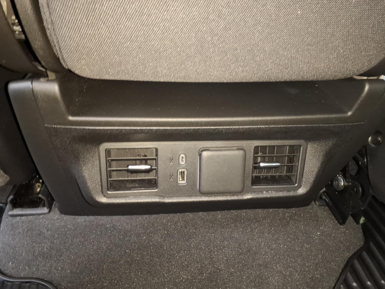 2025 Chevrolet Silverado 1500 photo 9 of 27