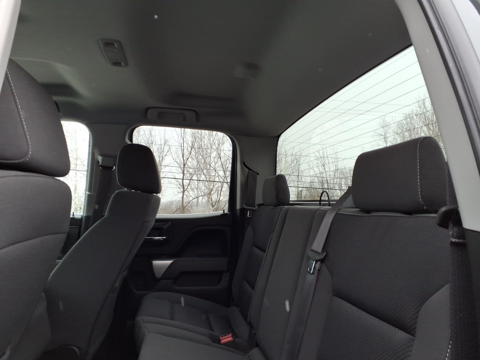 2017 Chevrolet Silverado 1500 LT Z71 - 8