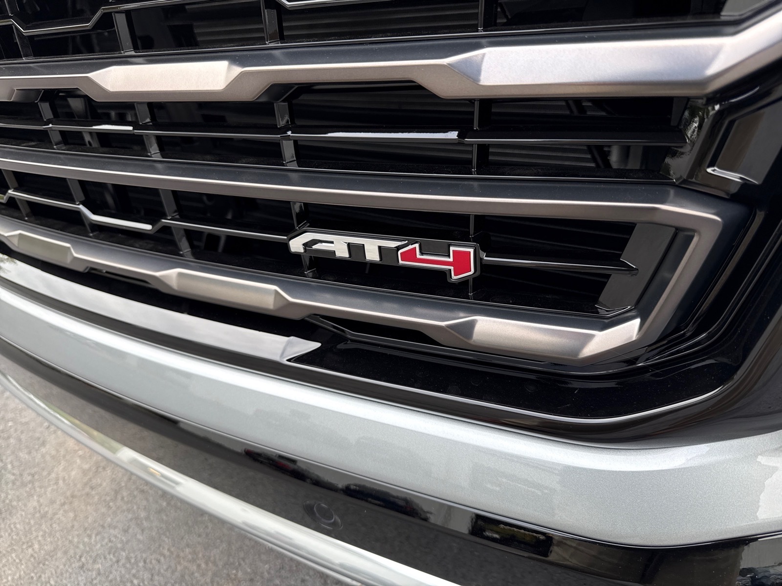 2027 GMC Yukon XL photo 9 of 12