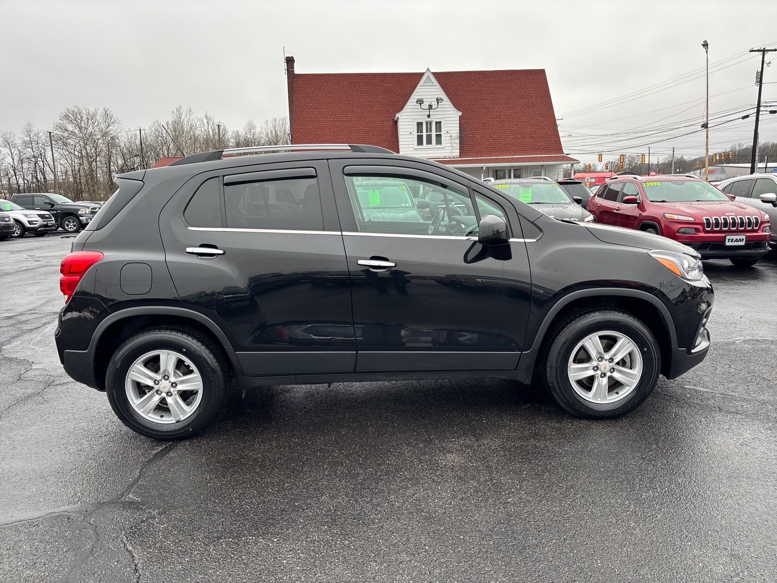 2019 Chevrolet Trax LT Mosaic Black Metallic (gb0) at Memorial Highway Chevrolet