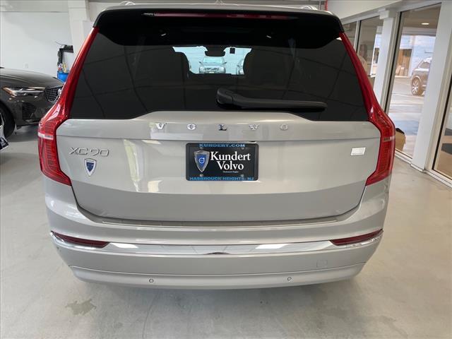 2024 Volvo XC90 Recharge T8 Ultimate Bright Theme 7-Seater - Photo 10