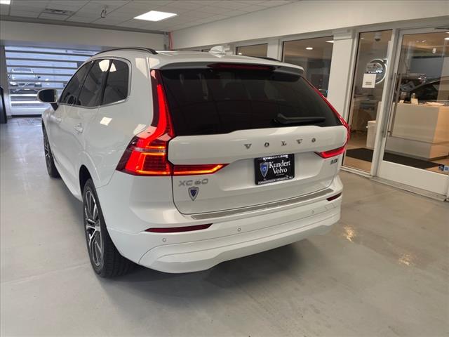 2022 Volvo XC60 B5 Momentum - Photo 10