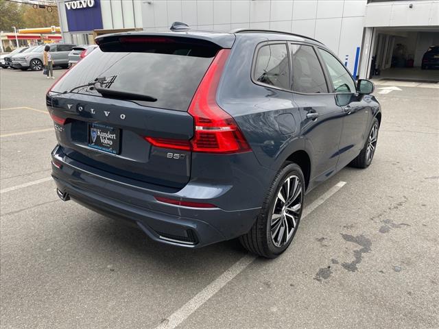 2023 Volvo XC60 B5 Plus Dark Theme - Photo 10
