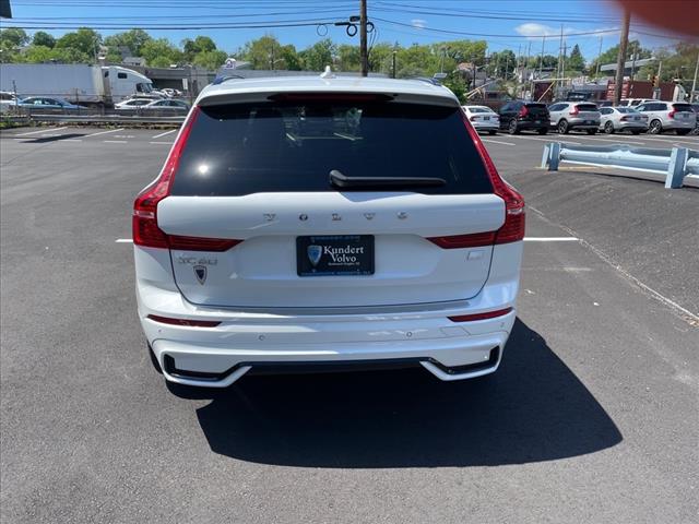 2022 Volvo XC60 Recharge T8 R-Design - Photo 11