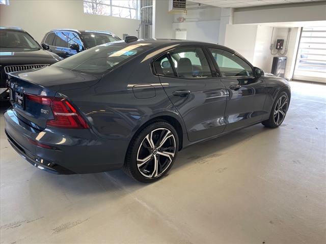 2025 Volvo S60 B5 Core - Photo 12