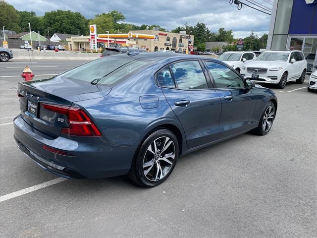 2024 Volvo S60 B5 Core Dark Theme - Photo 13