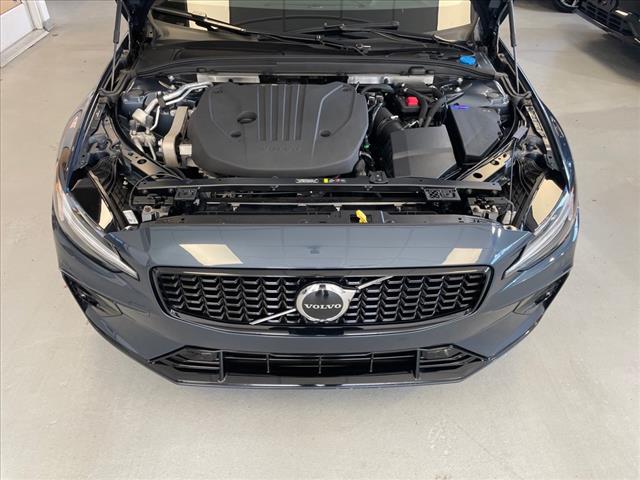 2025 Volvo S60 B5 Core - Photo 13