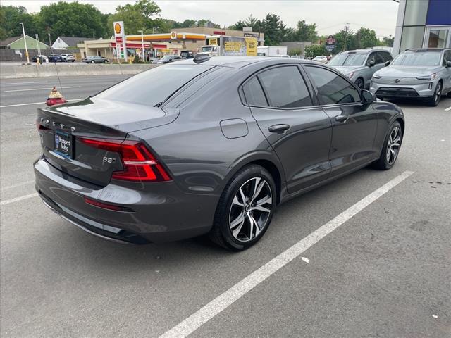 2024 Volvo S60 B5 Plus Dark Theme - Photo 13